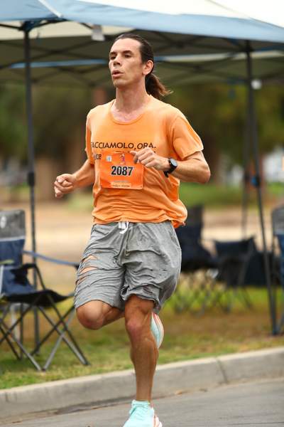 Pride 5k race photo