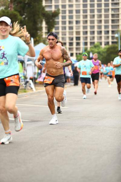 Pride 5k race photo