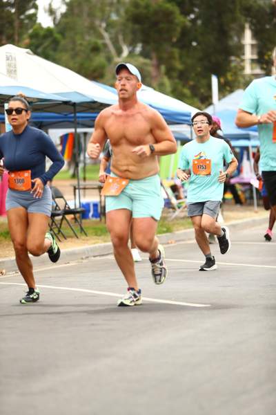 Pride 5k race photo