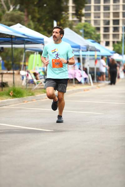 Pride 5k race photo